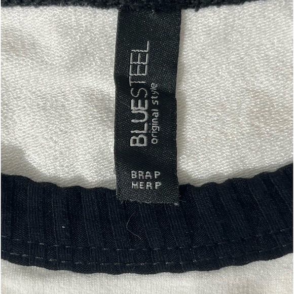 BlueSteel Crop top “Lost inside my own head” Graphic Rainbow stripe Size Small - Picture 4 of 5